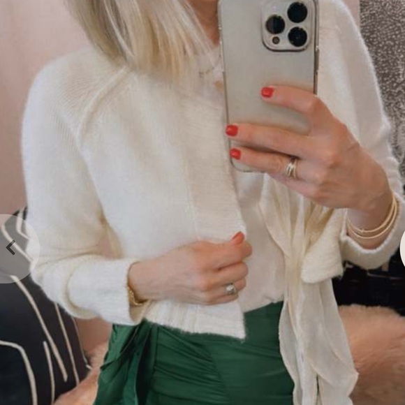 BRAZEAU TRICOT Gorgeous Kashmir seafoam color stunning😍😍😍